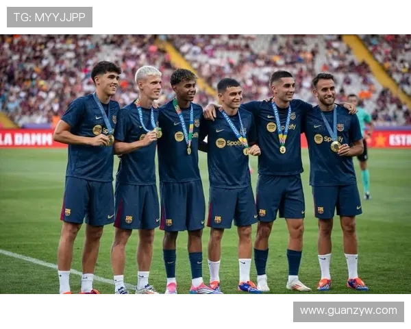 巴萨从欧洲王者到竞争趋紧，统治力阶段性变化对球队表现造成影响